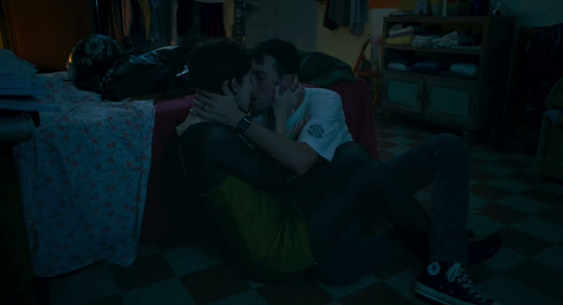 [gemidos]