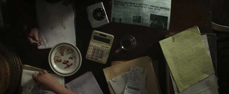(gentle music) (clock ticking)