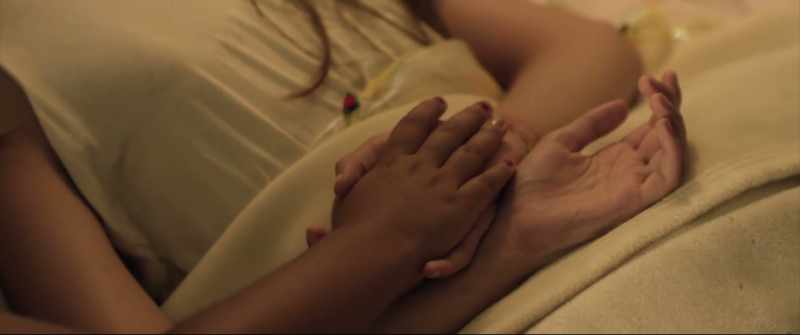 (gentle music)