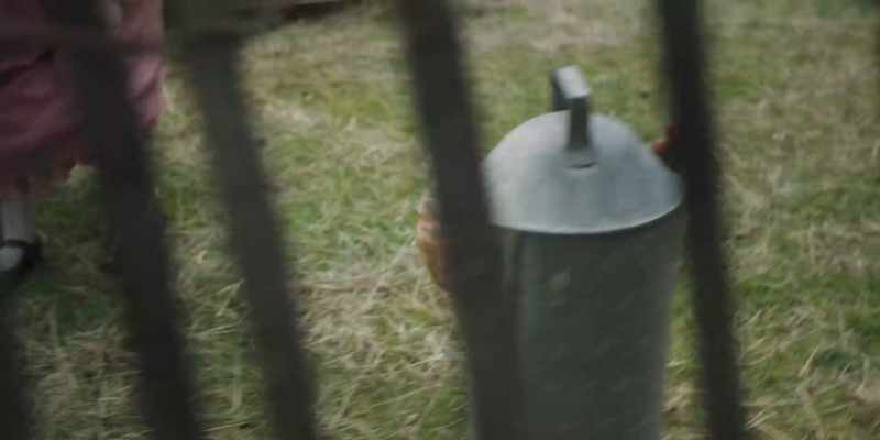 Gertrude, come back!