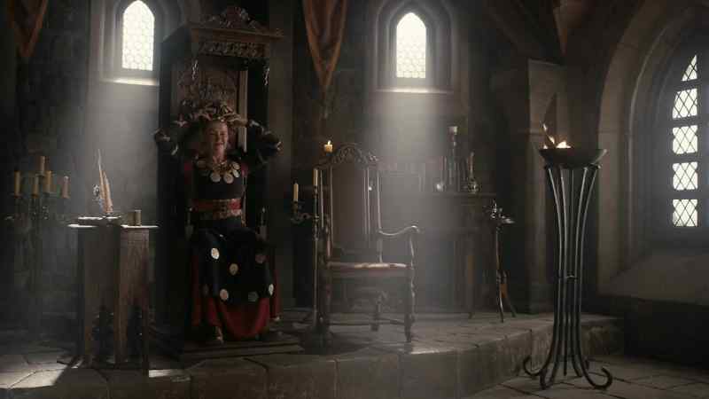 Gertrusha: Elinor, that really doesn't suit you