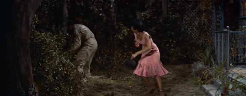 Get a move on, Joe! Gotta make that train!