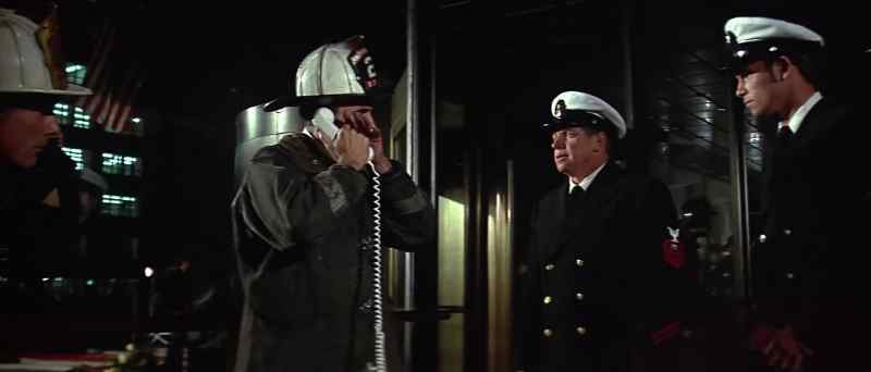 Get me Chief O'Hallorhan. -I'm trying to get through now