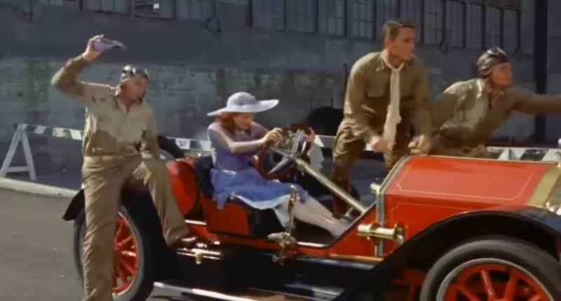 Get that crash boat. - Yes, sir