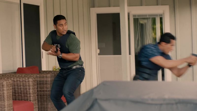 Get down!