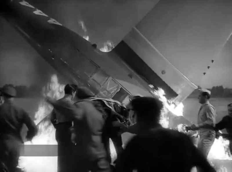Get out of there. Clear the ship before it explodes