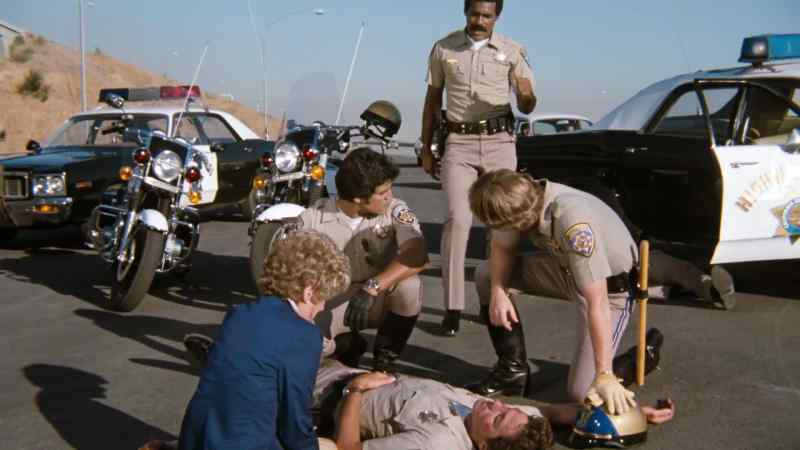 Getraer's on his way. Paramedics are right behind me