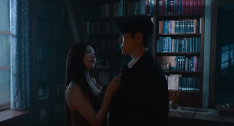 그렇게 말하는 당신은 누군데요?