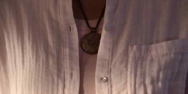 Give me that medallion