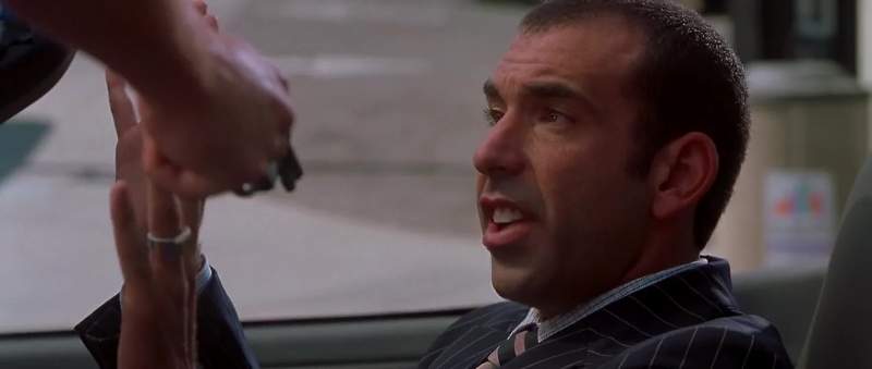 Give me your phone or I shoot your car