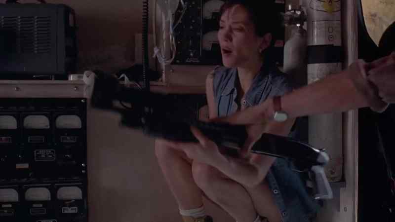 Give Wendy the gun!