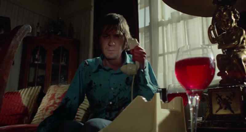 (GLASS SHATTERING)