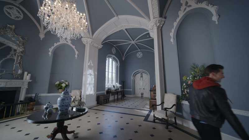 Glasswick Castle has three wings