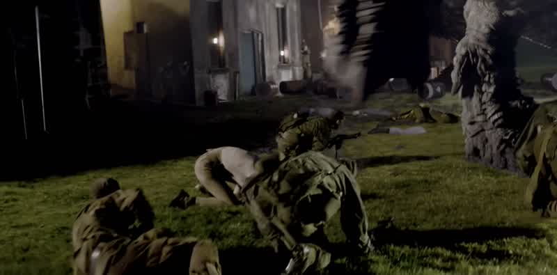 Go! Go, go! -Go, go, go! Move, move! Follow me. Sergeant! - Here, here. - Inside, inside, inside!