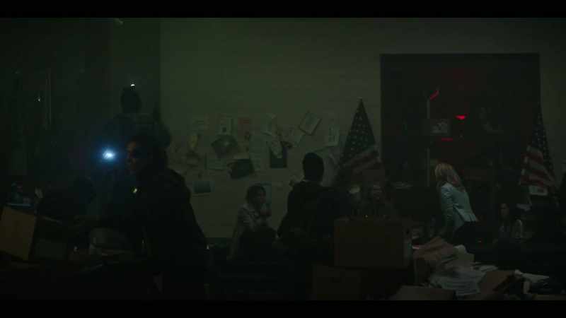 �Go to hell! ‐(loud, overlapping chatter)