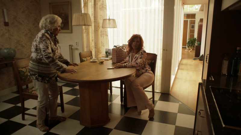 God, this awful... - Will you mind my antiques?