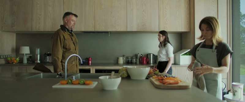 God only knows why she needs help preparing supper for seven people