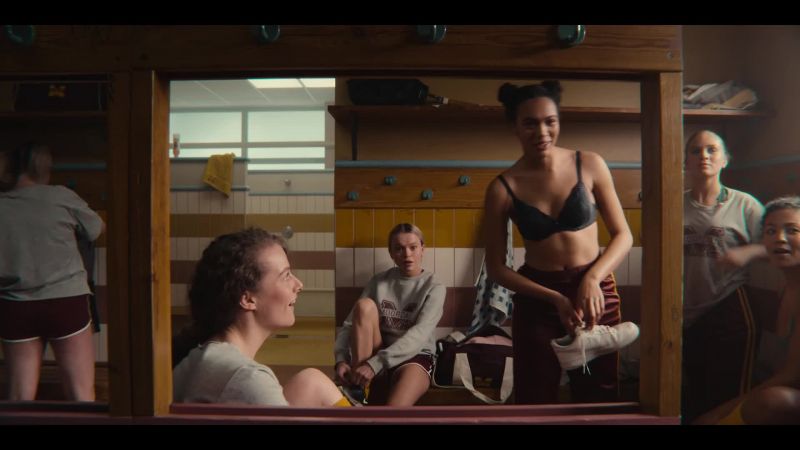 God, what is with that weird crop top?