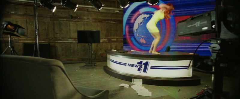 Goddamn it! I'll show you breaking news! How do you like this?