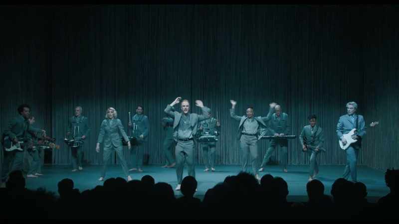 �� Goes on, the heat goes on