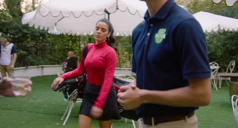 [golf clubs rattle]