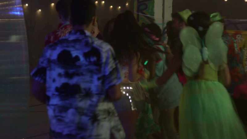�� Gonna stamp out your fire, he can change your desire ♪