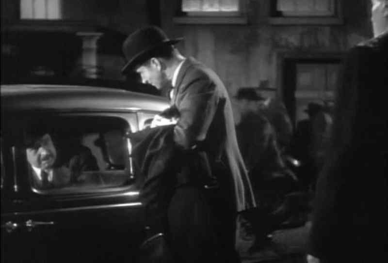 Good evening, Inspector. - Hello, Philips