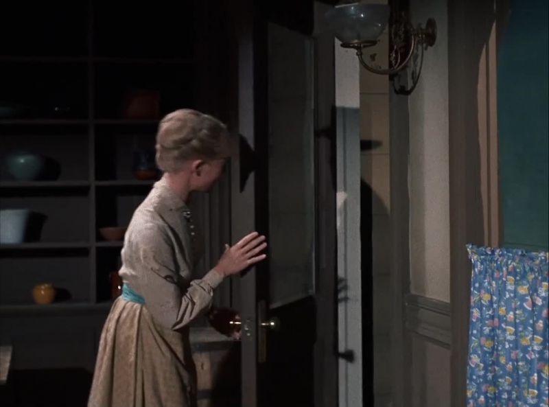 Good evening, Judge. Won't you come in?