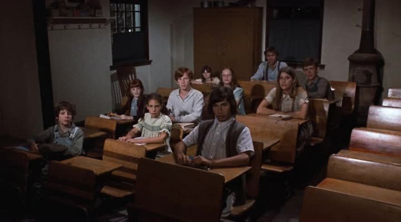 Good morning, class. -Good morning
