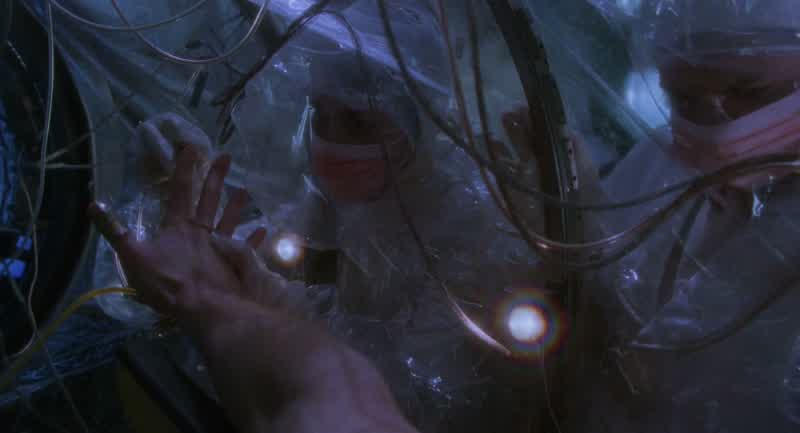 Good. Last connection going on. Stand clear, please