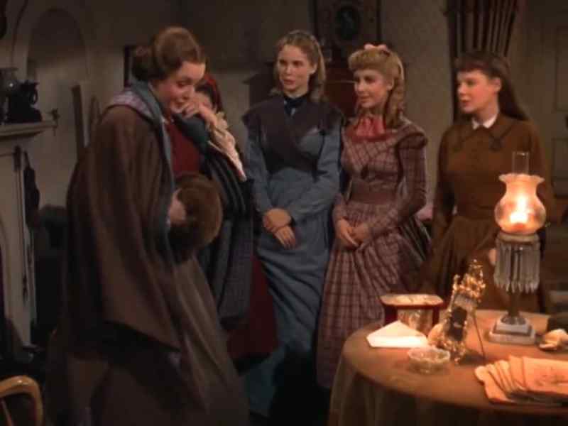 Goodnight, my children. - Goodnight, Marmee