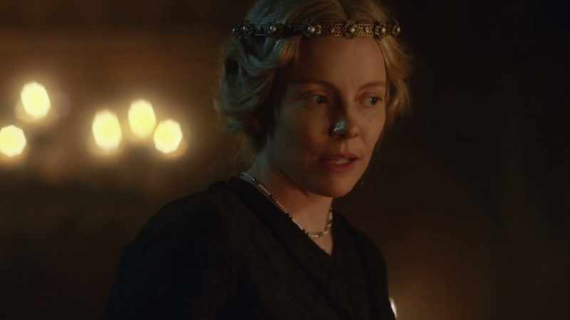 Grace, please put her to bed. - Yes, Your Highness