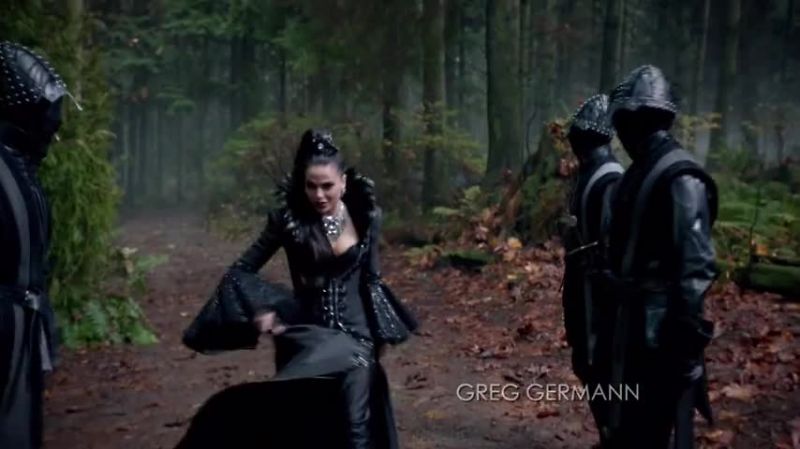 Greetings, my subjects. - Woman: Your Majesty