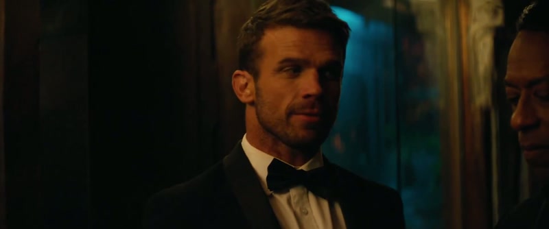 (groomsman grunting)