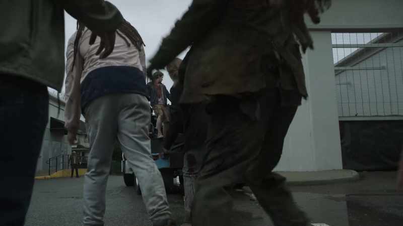 [growling and snarling]