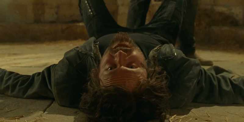 [Growls]