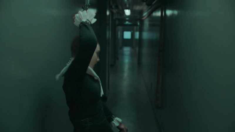 [GRUNTS AND STRAINS]