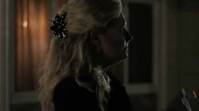 [grunts] -[clinking]