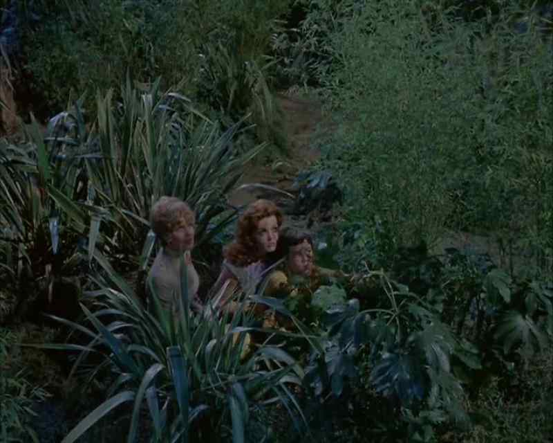 [ Grunts ] Help! I'm caught!