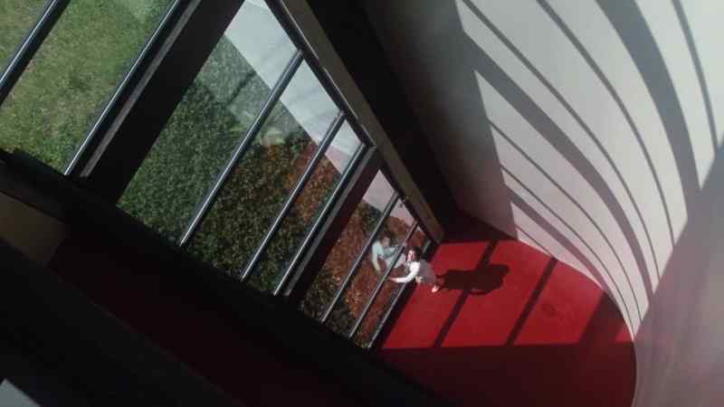 GUARD 1: First floor lobby, check in
