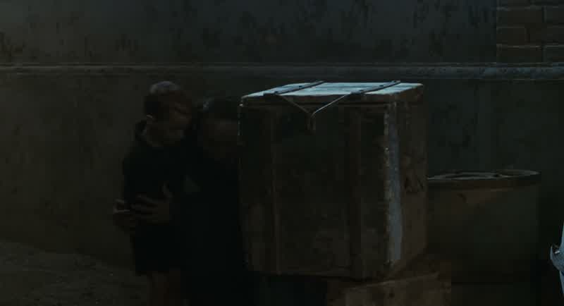 Guarda come sono arrabbiati.Proprio neri neri eh?