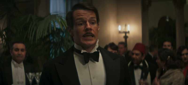 GUESTS GASP