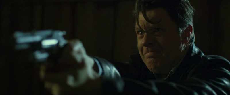 (gun banging)
