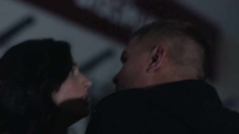 (gun firing) (Oliver gasping)