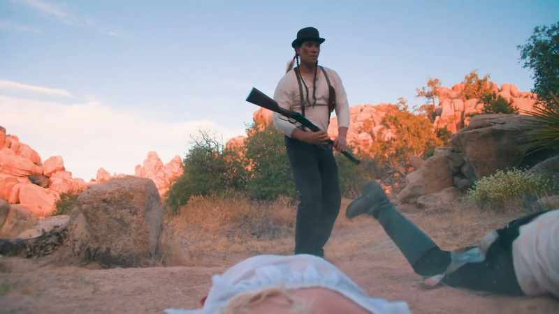 (gun thuds) (Wyatt groans)