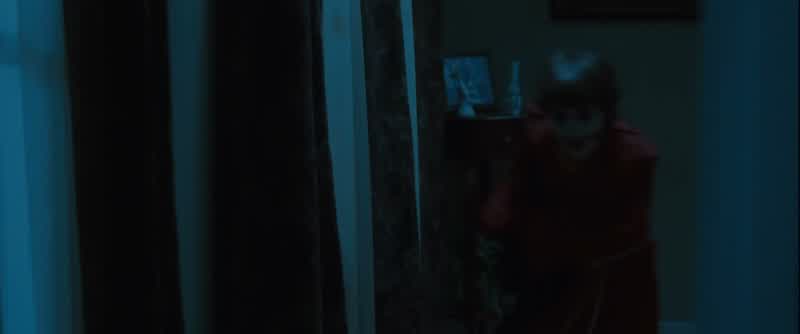 Guys, get in the bathroom!