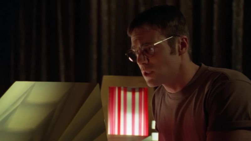Guys, what's goin' on? - (Sam) It's crawling with replicators