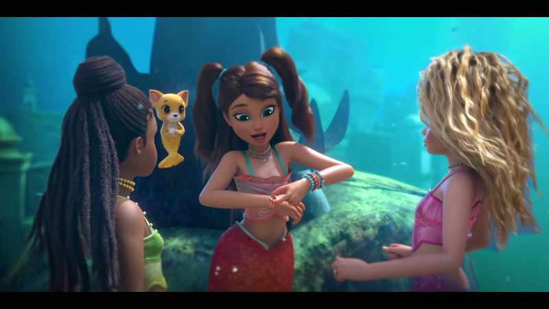 Haha! This mer-squad is going viral