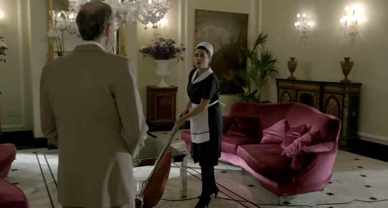 Hai visto Roberto? - No, signor direttore