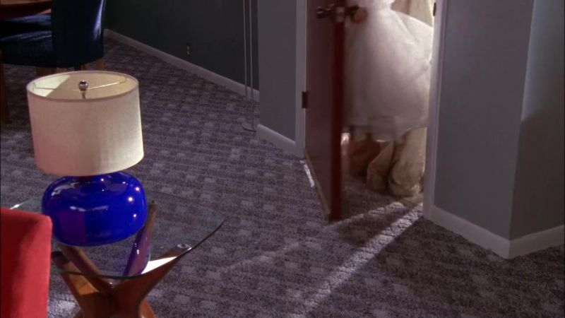 Hales, I can get those. - It's okay. I've got it